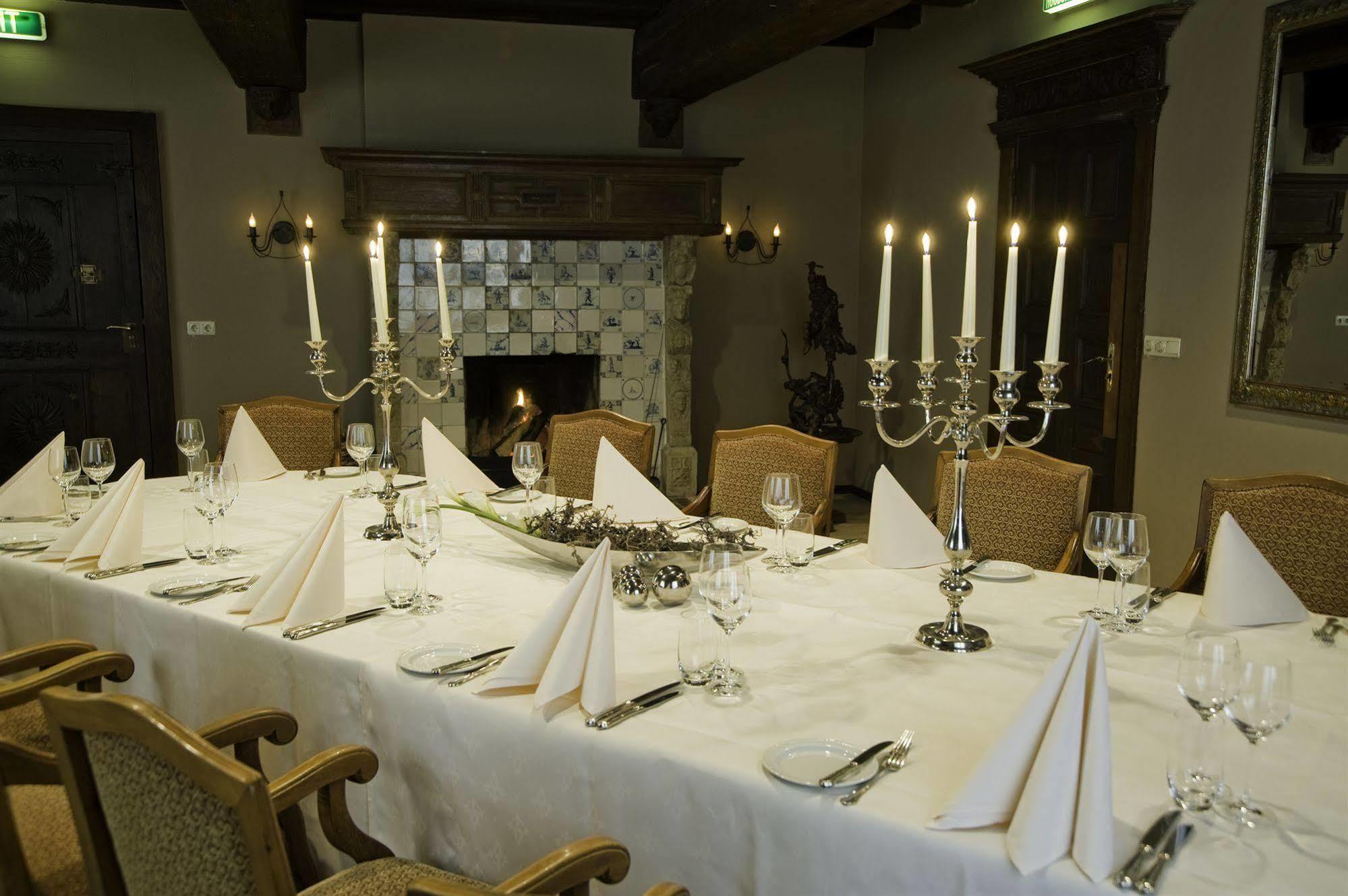 Romantik Hotel Kasteel Daelenbroeck Herkenbosch Esterno foto