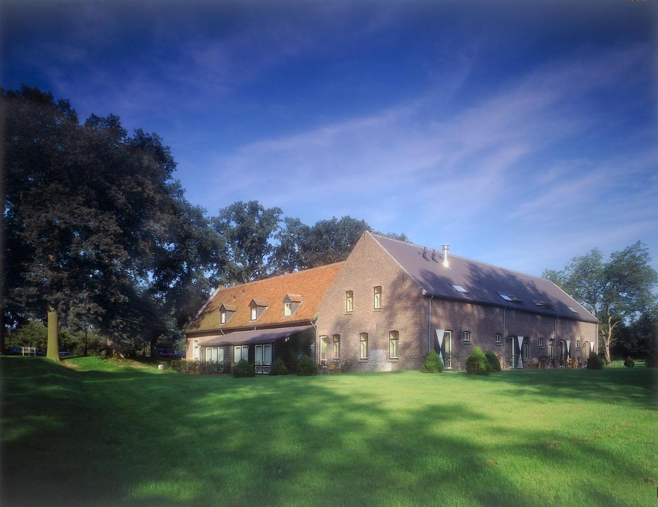 Romantik Hotel Kasteel Daelenbroeck Herkenbosch Esterno foto